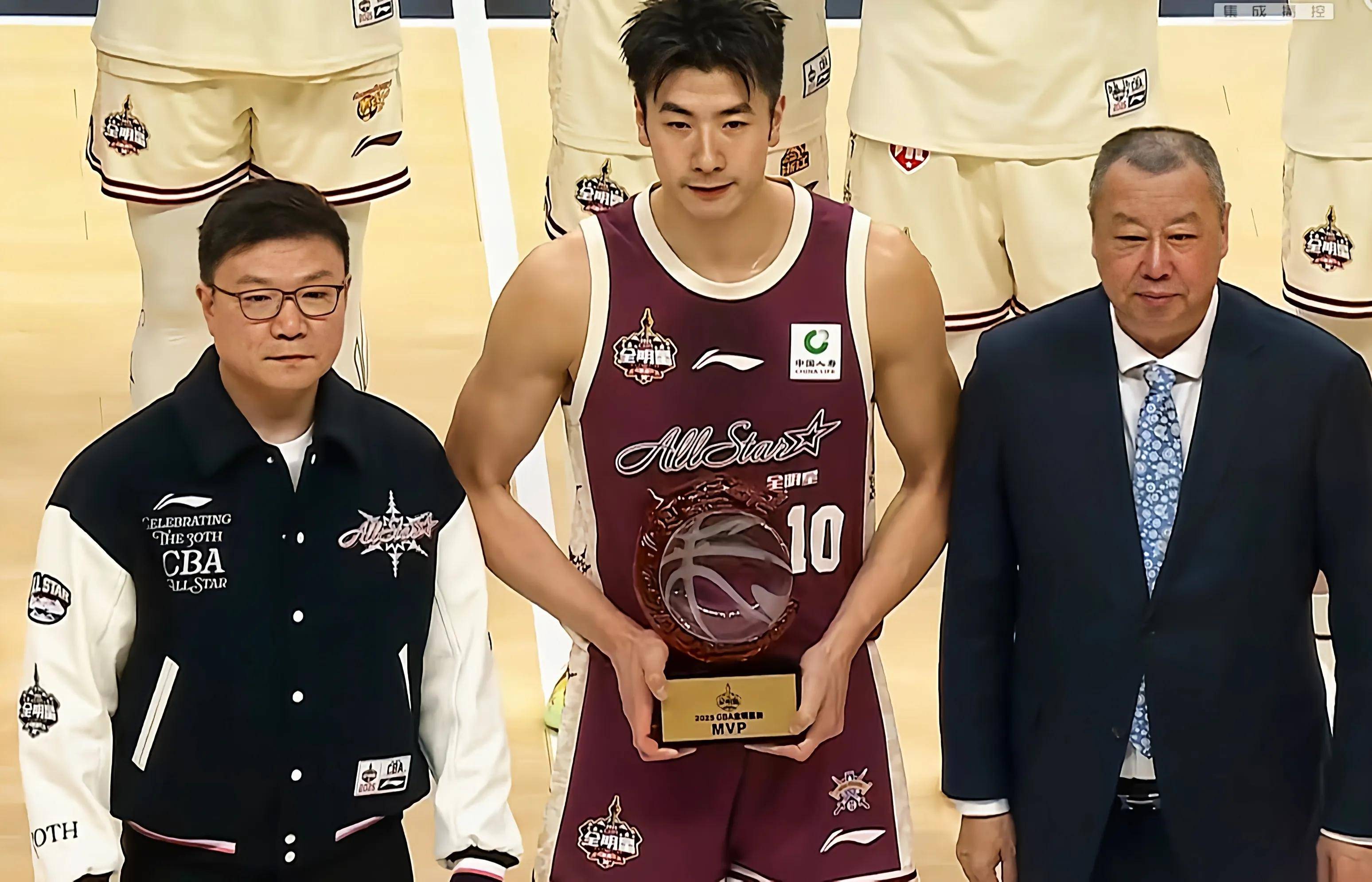 全明星对决激烈，全明星MVP揭晓的简单介绍