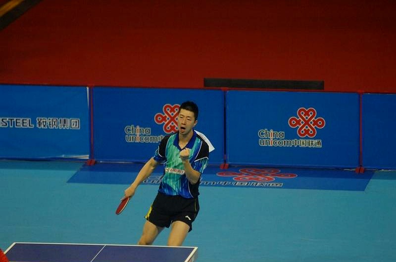 开云体育登录-中国乒乓球队轻取英国乒乓球队，王皓送出助攻