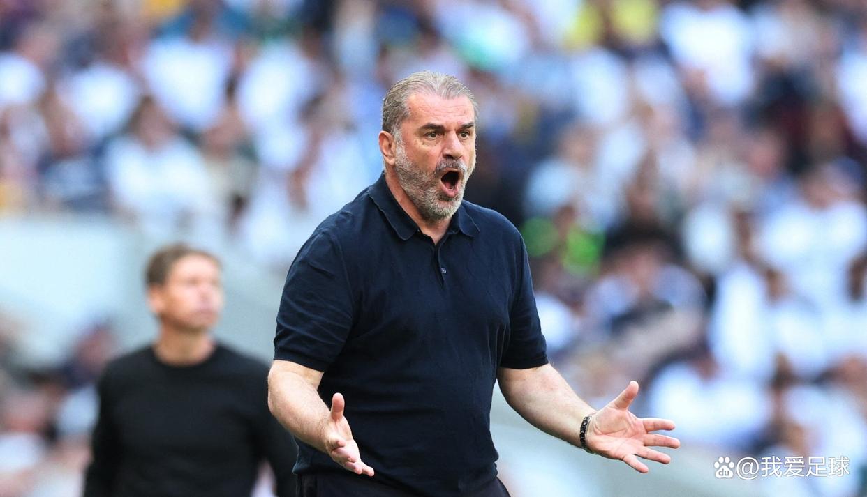 主帅罕见猛烈批评球员,备战重要赛事 主帅罕见猛烈批评球员,备战重要赛事