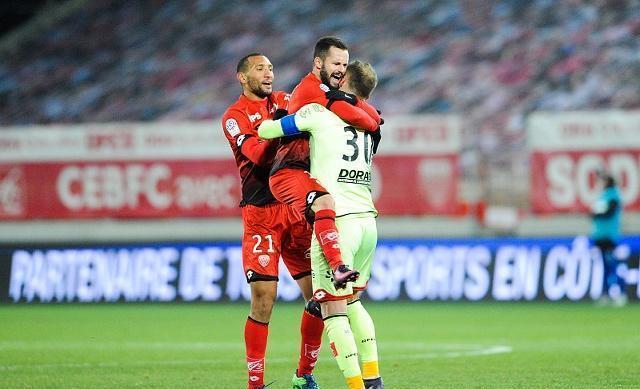 开云体育-瓦朗谢纳主场逆转，取得胜利