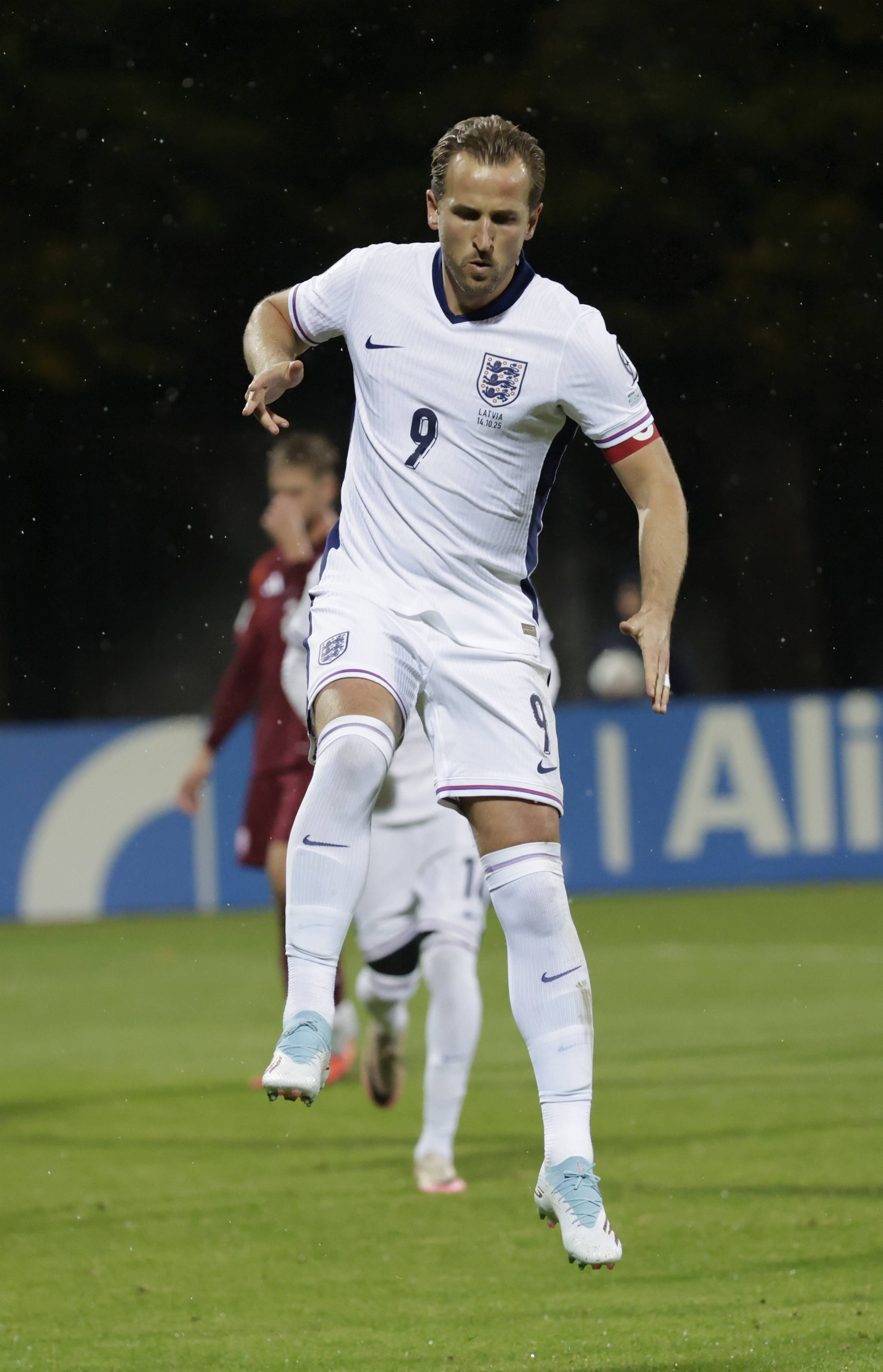 英格兰球员在欧预赛中连续获胜 英格兰球员在欧预赛中连续获胜