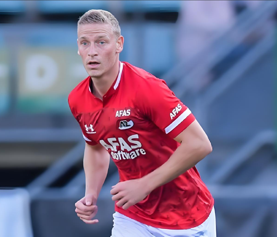 开云APP-关于阿贾克斯力压热刺，完成绝杀晋级的信息