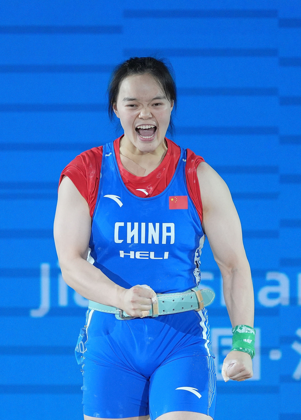 女子举重:中国选手制胜夺得金牌的简单介绍 女子举重:中国选手制胜夺得金牌的简单介绍