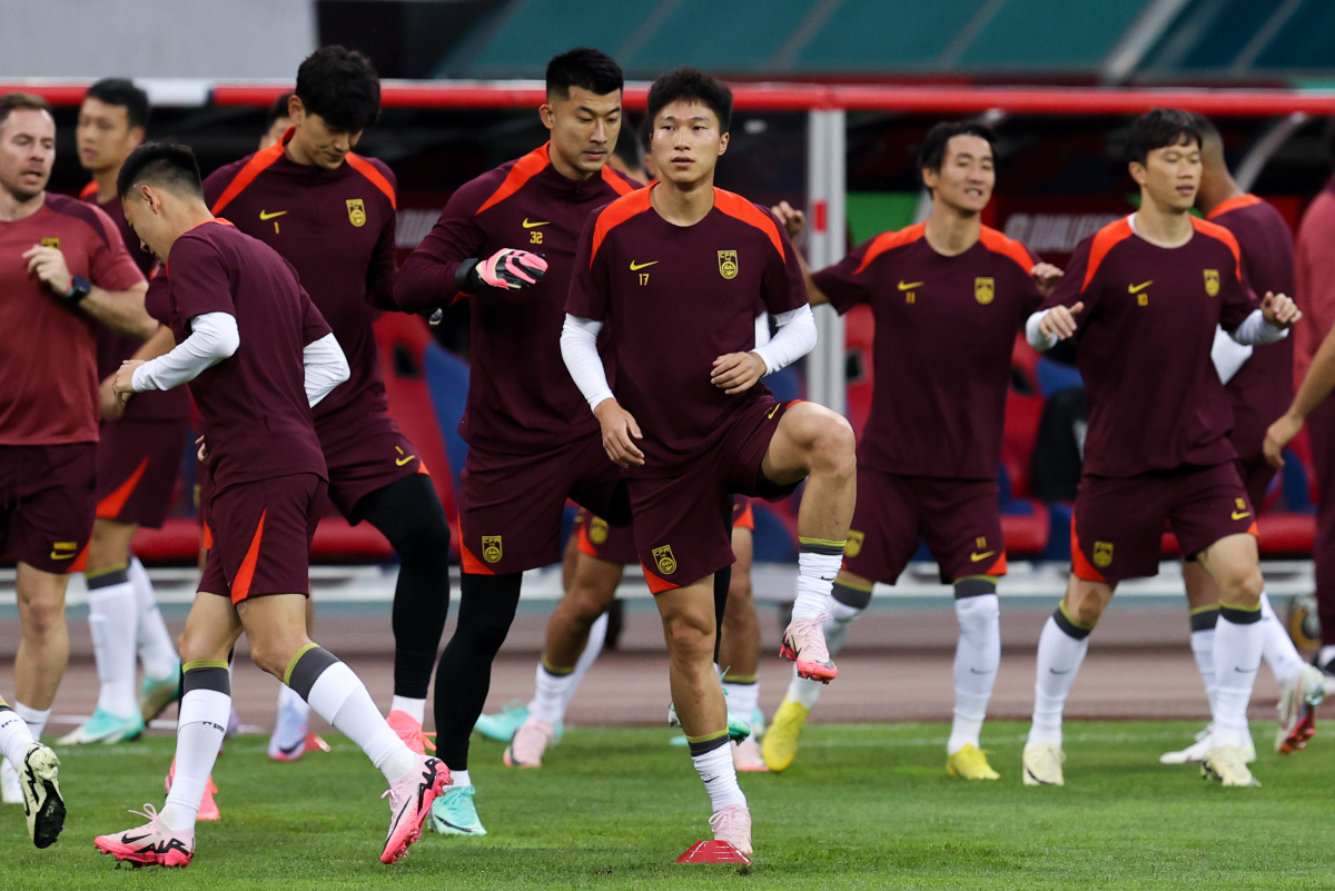 国家队球员在比赛中展现出众实力