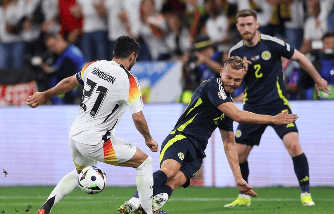 开云足球直播-匈牙利球员备战积极，冲击出色表现