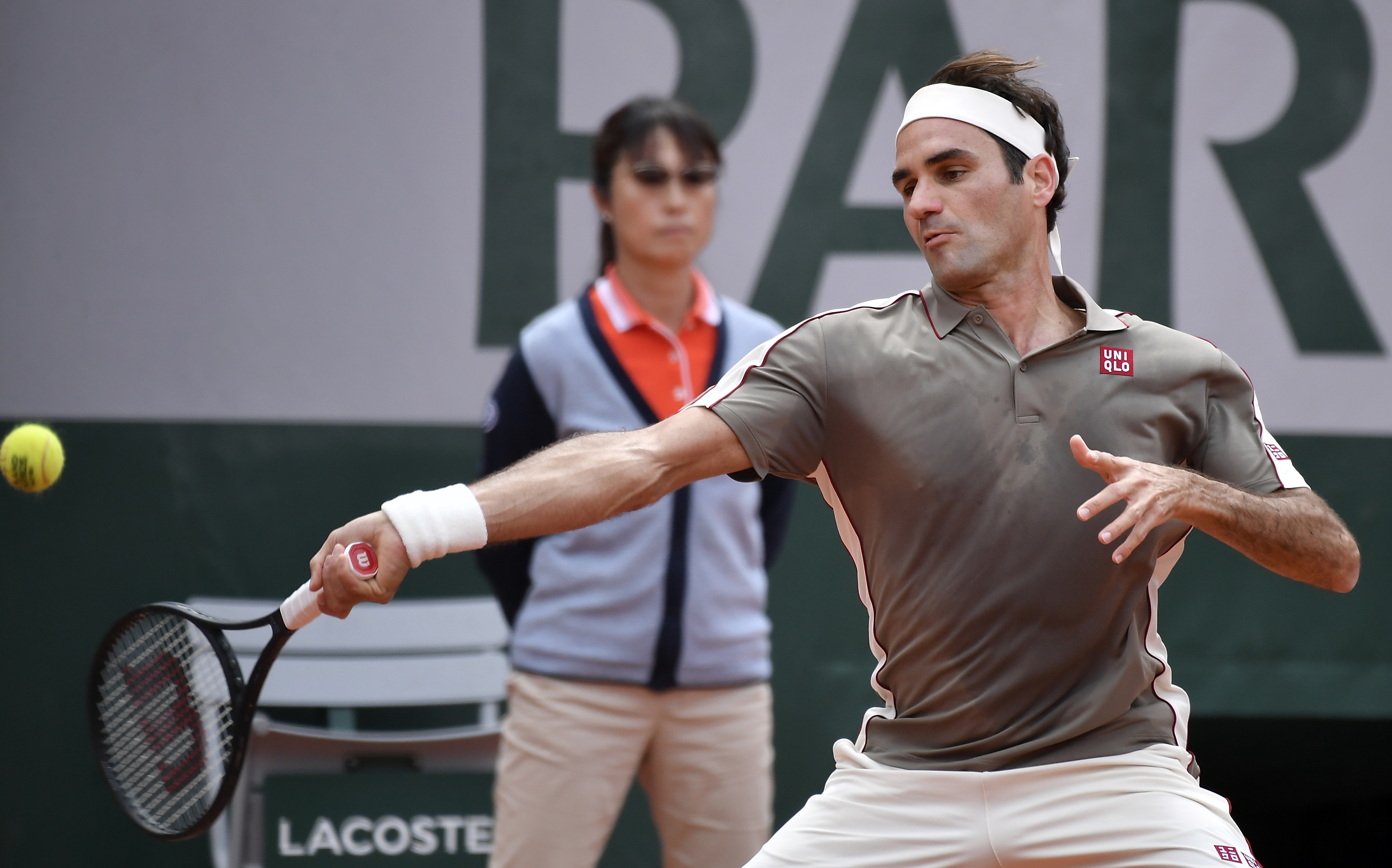 包含世界网球队翻盘法国网球队，费德勒高光表现的词条