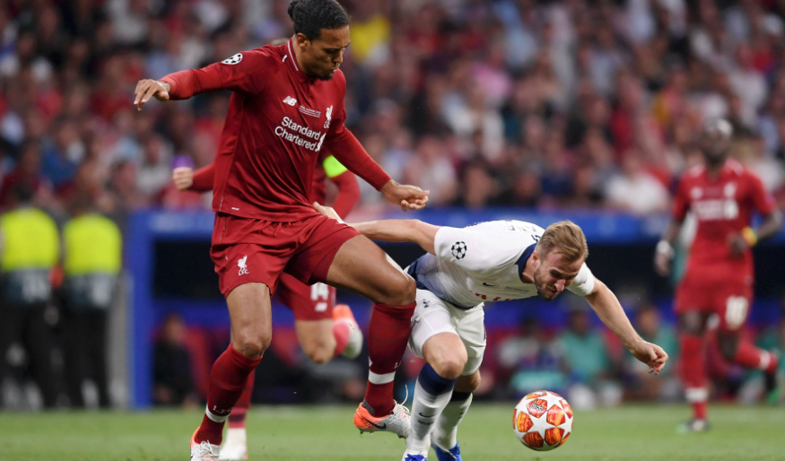 莱比锡红牛鏖战巴萨，范戴克惊艳四座的简单介绍